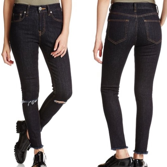 Moussy Denim - Moussy iSKO Emotion Crash Raw Fringe Hem Crop Jean